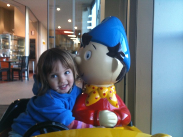 Alice thrilled to meet Noddy!!